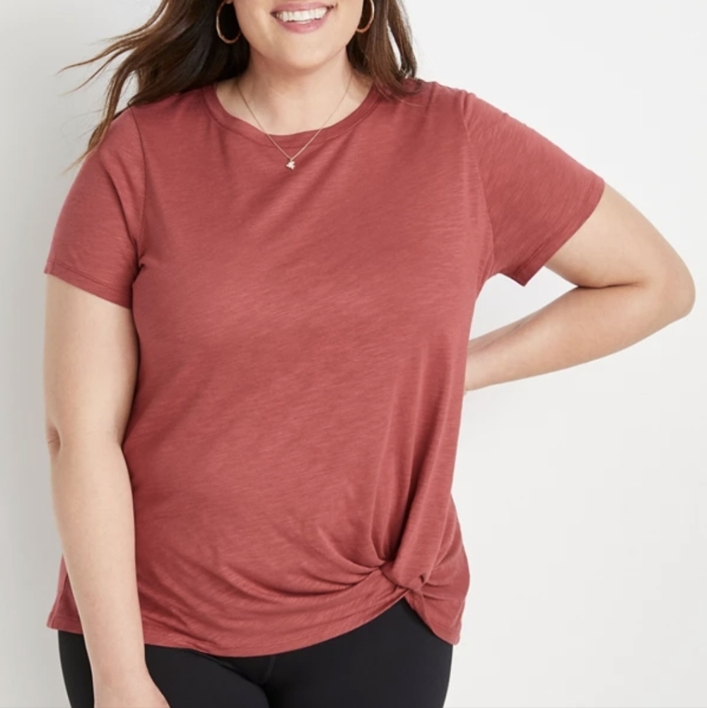 Maurices 24/7 Front Twist Short Sleeve Top Rust Brownish Red